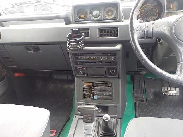 1989 Mitsubishi Pajero JDM car for sale — photo 9 of 25