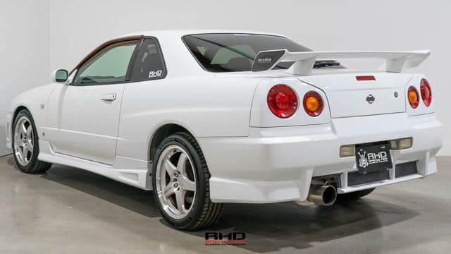 1999 Nissan Skyline JDM car for sale — photo 6 of 22