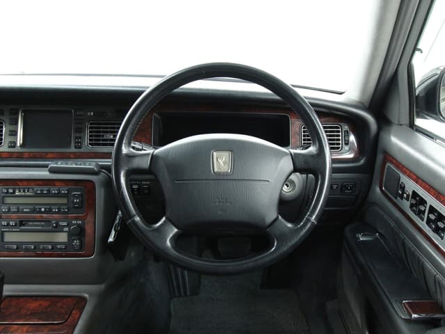 1997 Toyota Century JDM car for sale — photo 10 of 25