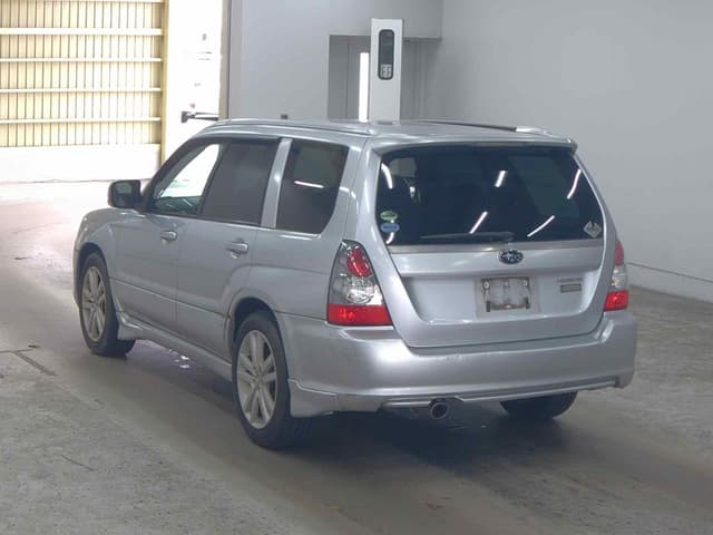 2005 Subaru Forester JDM car for sale — photo 3 of 6