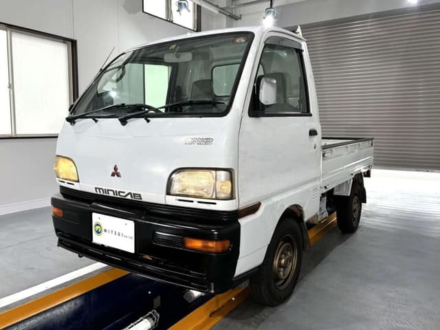 1998 Mitsubishi Minicab JDM car for sale — photo 2 of 25