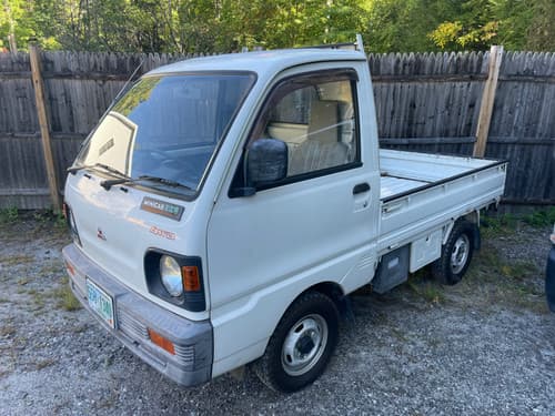 1991 Mitsubishi Minicab JDM car for sale — photo 3 of 10