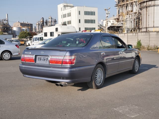 2000 Toyota Crown JDM car for sale — photo 5 of 18