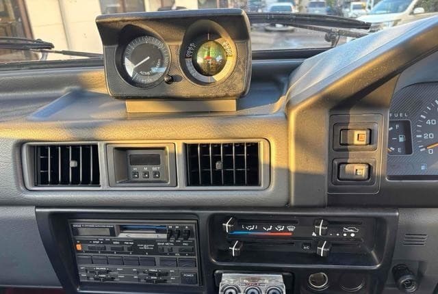 1988 Mitsubishi Delica JDM car for sale — photo 9 of 22