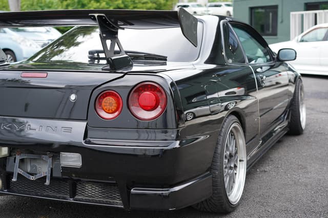 1998 Nissan Skyline JDM car for sale — photo 14 of 25