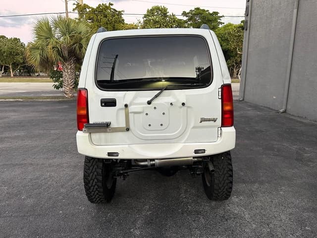 1999 Suzuki Jimny JDM car for sale — photo 3 of 25