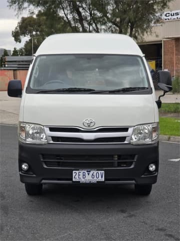 2012 Toyota HiAce JDM car for sale — photo 2 of 11