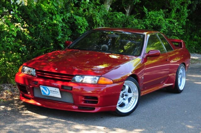 1992 Nissan Skyline JDM car for sale — photo 2 of 25