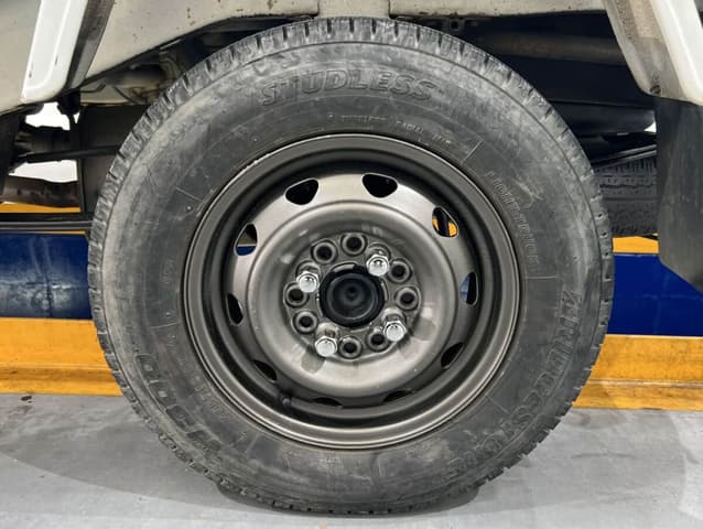 2000 Daihatsu Hijet JDM car for sale — photo 17 of 25