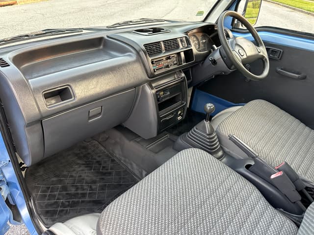 1999 Daihatsu Hijet JDM car for sale — photo 15 of 19