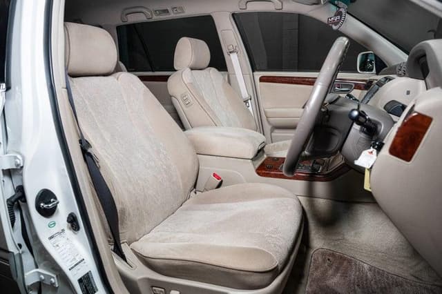 2003 Toyota Crown JDM car for sale — photo 14 of 18