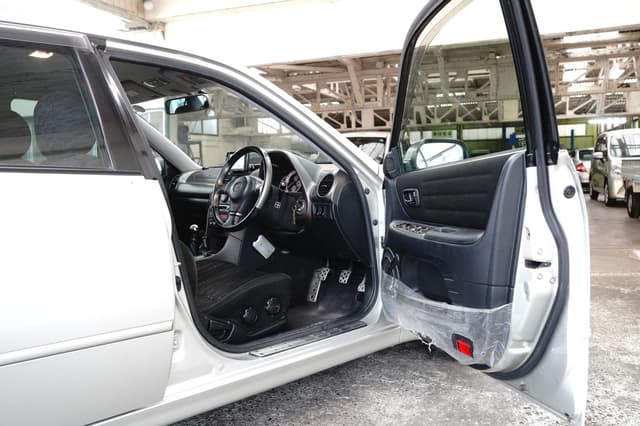 1999 Toyota Altezza JDM car for sale — photo 16 of 25