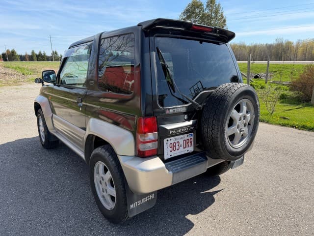 1997 Mitsubishi Pajero JDM car for sale — photo 6 of 25