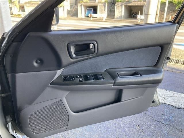 2000 Nissan Skyline JDM car for sale — photo 17 of 25