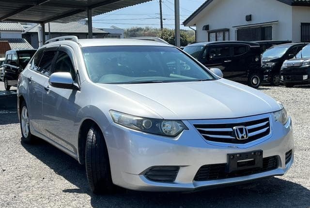 2011 Honda Accord JDM car for sale — photo 13 of 25