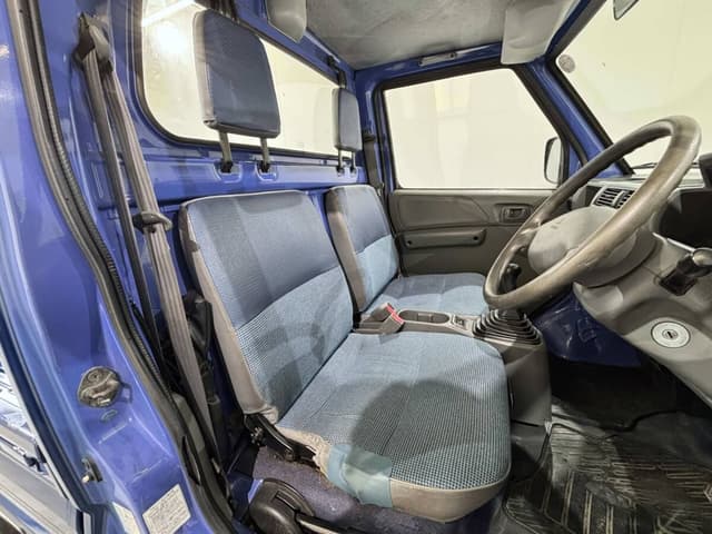 1999 Mitsubishi Minicab JDM car for sale — photo 8 of 25