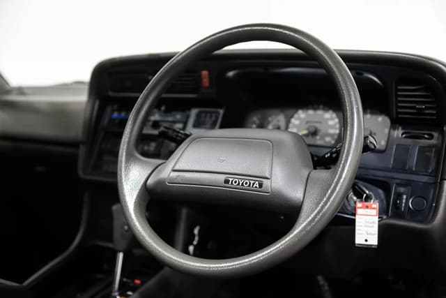 1994 Toyota HiAce JDM car for sale — photo 12 of 25