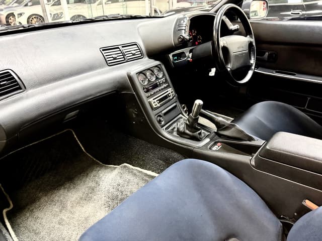 1991 Nissan Skyline JDM car for sale — photo 5 of 5