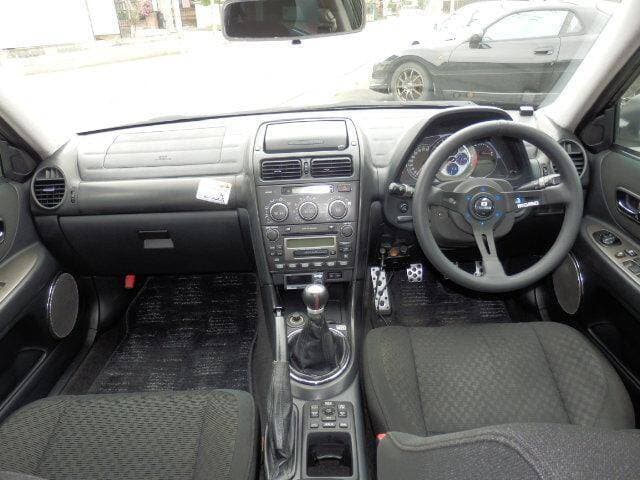 2001 Toyota Altezza JDM car for sale — photo 4 of 20