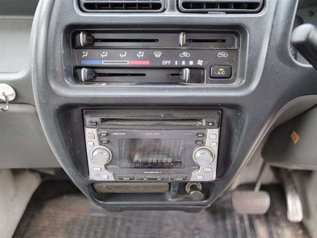 2000 Suzuki Carry JDM car for sale — photo 23 of 25