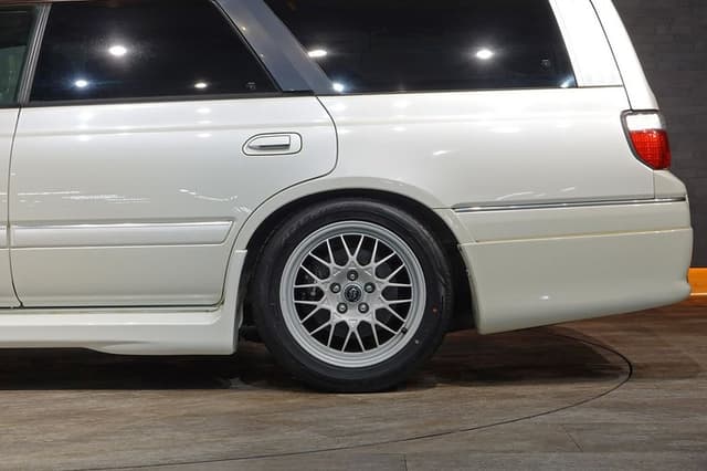 2000 Nissan Stagea JDM car for sale — photo 12 of 25