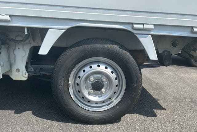 2010 Suzuki Carry JDM car for sale — photo 9 of 25
