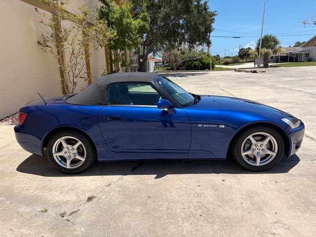 2000 Honda S2000 JDM car for sale — photo 9 of 17