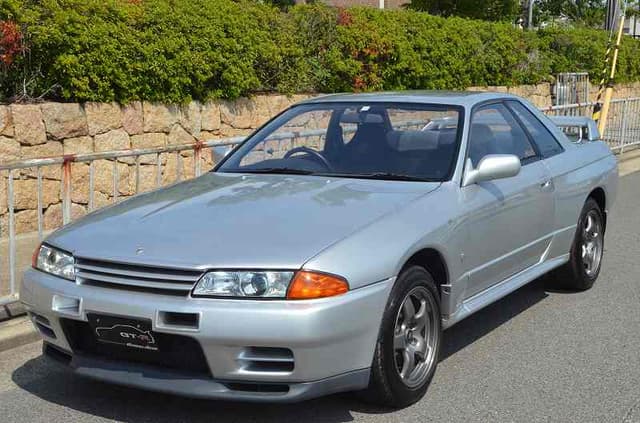 1994 Nissan Skyline JDM car for sale — photo 3 of 11