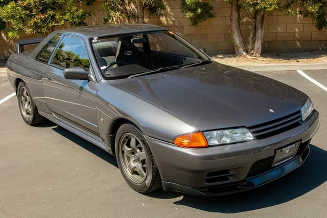 1991 Nissan Skyline JDM car for sale — photo 15 of 25