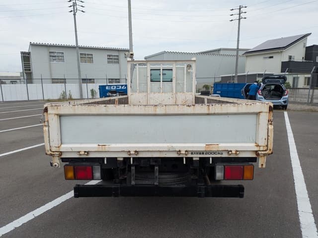 2006 Isuzu Elf JDM car for sale — photo 4 of 25
