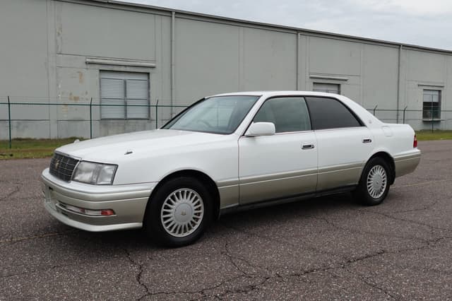 1995 Toyota Crown JDM car for sale — photo 13 of 19