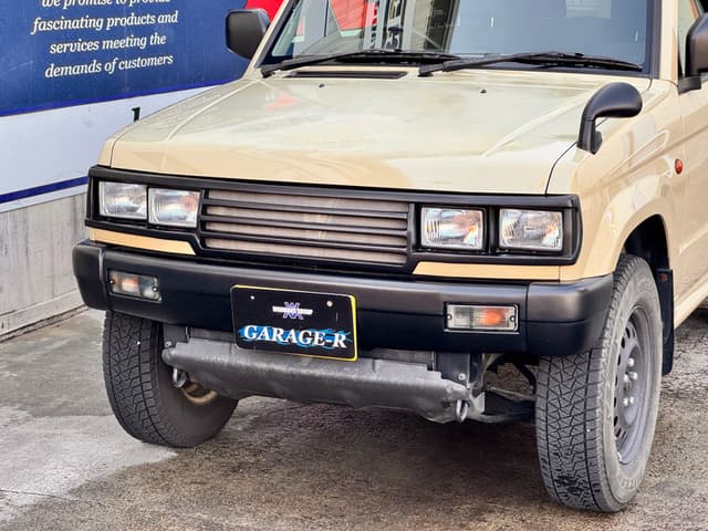 2003 Mitsubishi Pajero Mini JDM car for sale — photo 14 of 25