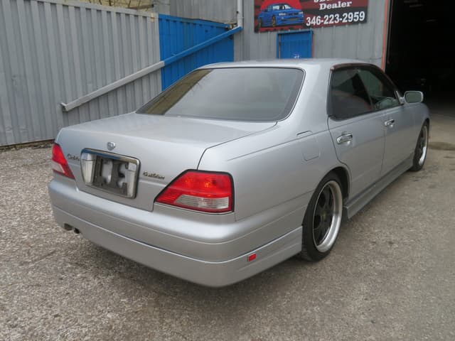 1997 Nissan Cedric JDM car for sale — photo 9 of 22