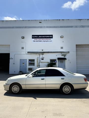 2001 Toyota Crown JDM car for sale — photo 5 of 14