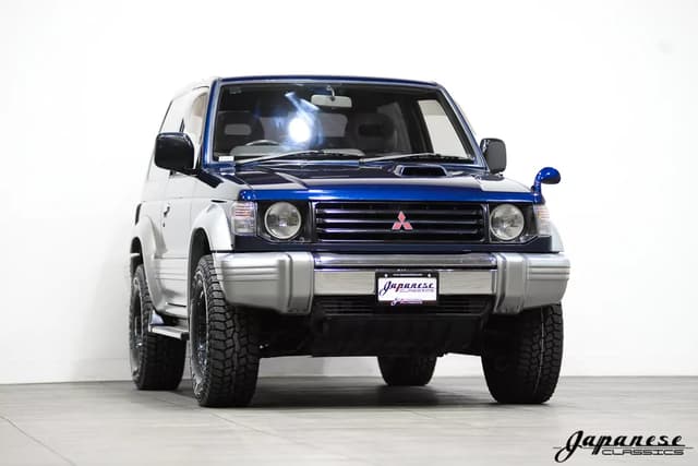 1995 Mitsubishi Pajero JDM car for sale — photo 3 of 25