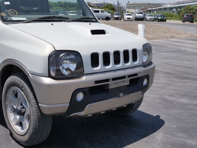 2001 Suzuki Jimny JDM car for sale — photo 11 of 25