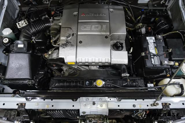 1997 Mitsubishi Pajero JDM car for sale — photo 24 of 25