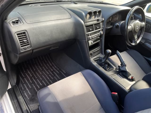 1998 Nissan Skyline JDM car for sale — photo 13 of 17