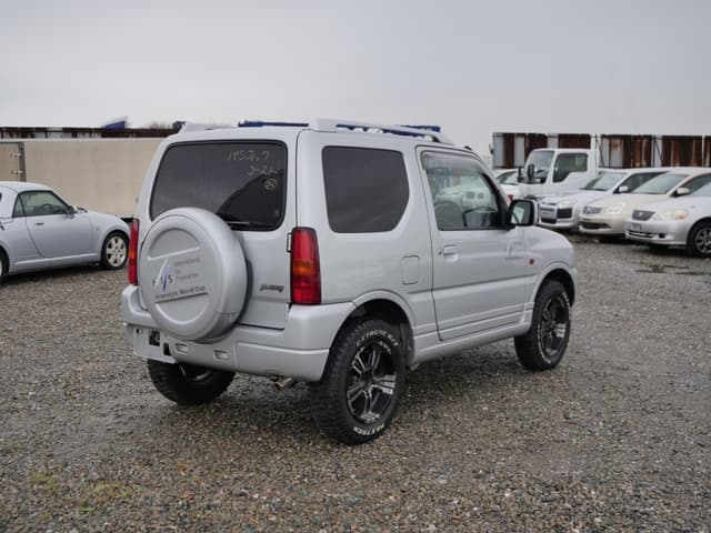 2002 Suzuki Jimny JDM car for sale — photo 5 of 25