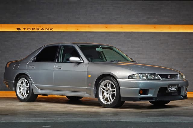 1998 Nissan Skyline JDM car for sale — photo 2 of 25