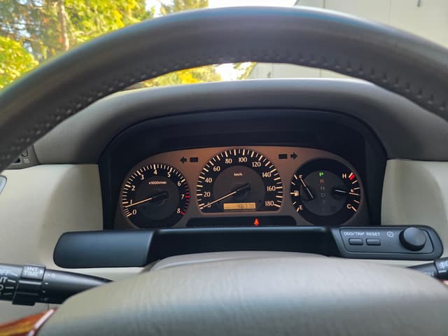 2000 Toyota Crown JDM car for sale — photo 9 of 13