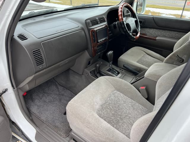 1998 Nissan Safari JDM car for sale — photo 12 of 18