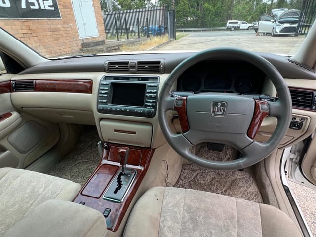 2003 Toyota Crown JDM car for sale — photo 12 of 16
