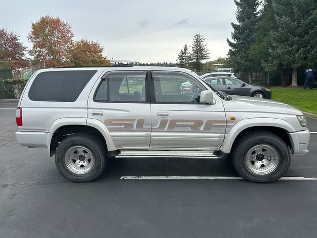 1997 Toyota Hilux Surf JDM car for sale — photo 6 of 18