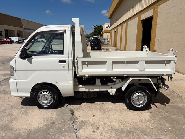 2001 Daihatsu Hijet JDM car for sale — photo 6 of 19