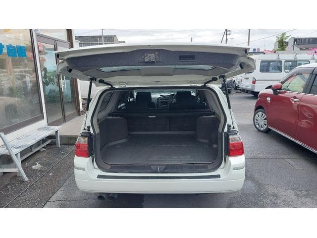2000 Nissan Stagea JDM car for sale — photo 12 of 22