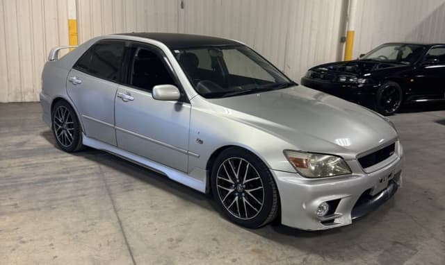 1999 Toyota Altezza JDM car for sale — photo 4 of 25
