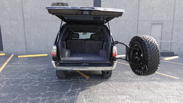 1998 Toyota Hilux Surf JDM car for sale — photo 11 of 16
