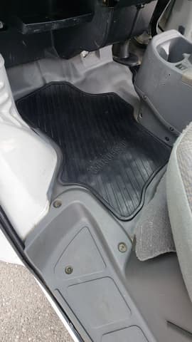 2001 Mitsubishi Minicab JDM car for sale — photo 16 of 21