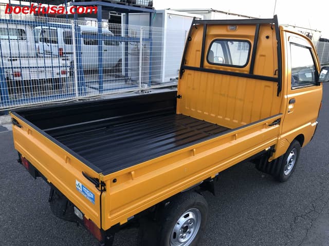 1993 Mitsubishi Minicab JDM car for sale — photo 4 of 22
